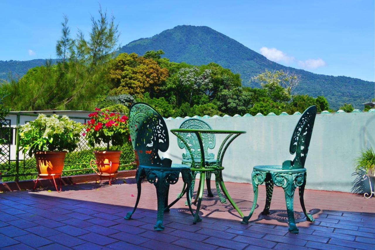 Hotel Oasis Сан-Сальвадор Экстерьер фото